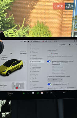 Позашляховик / Кросовер Tesla Model Y 2021 в 