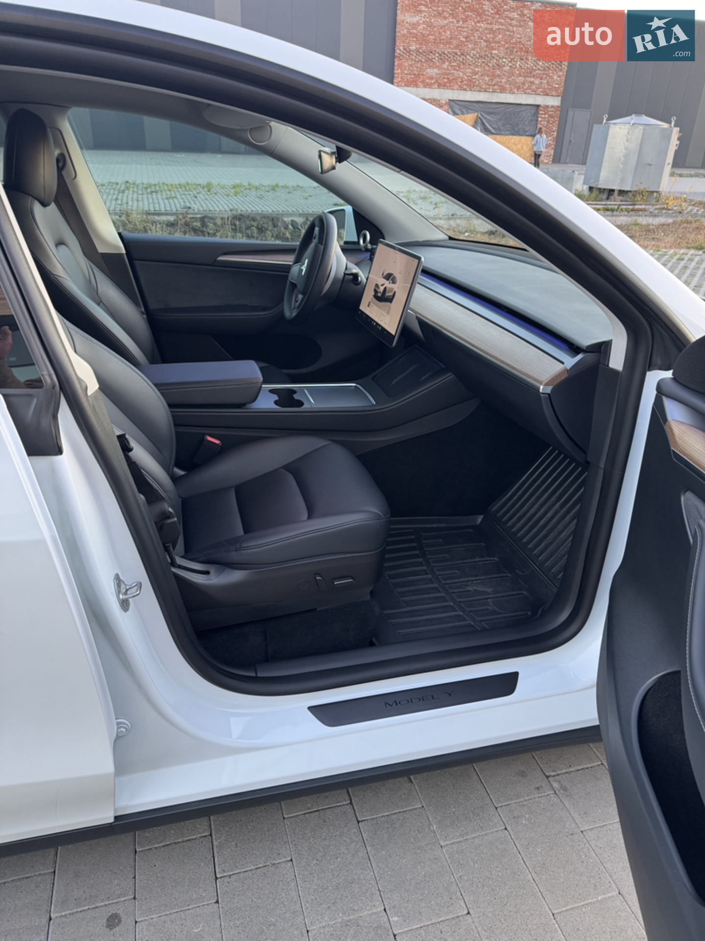 2022 Tesla Model Y - мініатюра 18