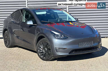 Внедорожник / Кроссовер Tesla Model Y 2023 в Киеве