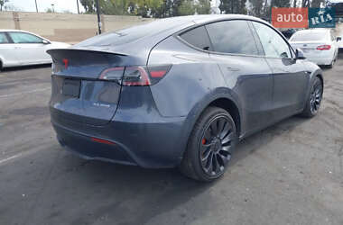 Позашляховик / Кросовер Tesla Model Y 2023 в 
