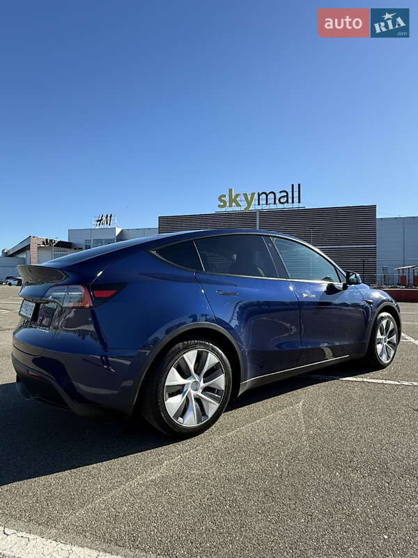 Внедорожник / Кроссовер Tesla Model Y 2020 в Киеве