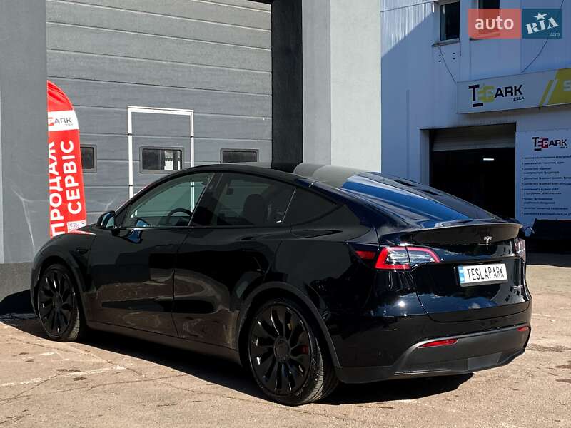 Позашляховик / Кросовер Tesla Model Y 2023 в Києві