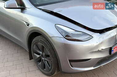 Внедорожник / Кроссовер Tesla Model Y 2025 в 