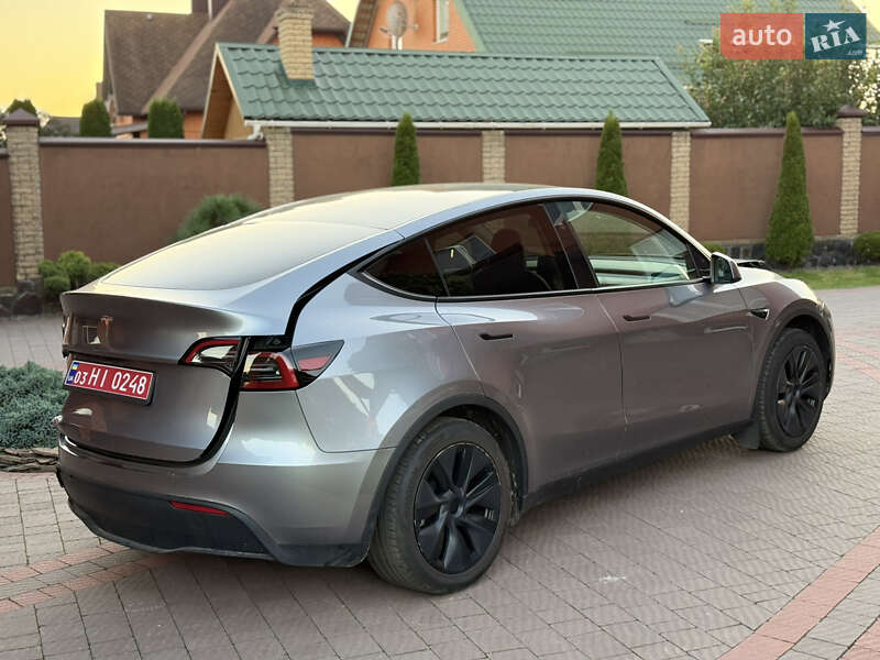 Позашляховик / Кросовер Tesla Model Y 2025 в Луцьку