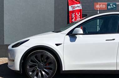 Внедорожник / Кроссовер Tesla Model Y 2022 в 