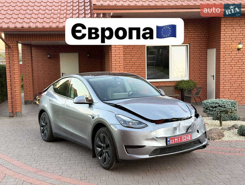 Позашляховик / Кросовер Tesla Model Y 2025 в Луцьку
