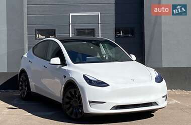 Внедорожник / Кроссовер Tesla Model Y 2022 в Киеве