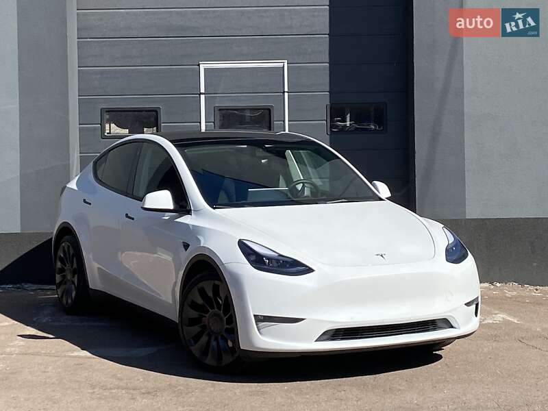 Tesla Model Y 2022