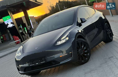 Внедорожник / Кроссовер Tesla Model Y 2022 в 
