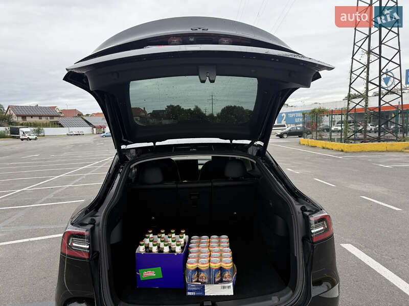 Внедорожник / Кроссовер Tesla Model Y 2022 в Ужгороде