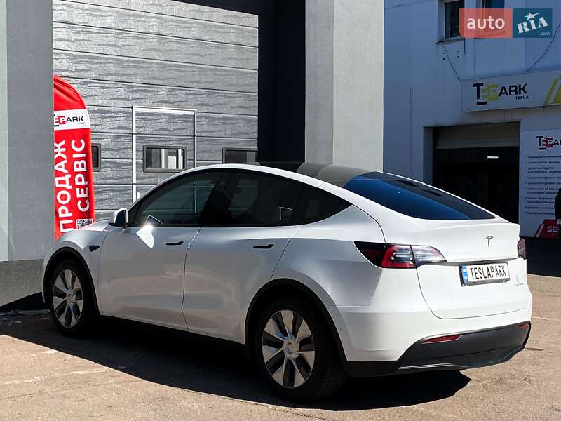 Позашляховик / Кросовер Tesla Model Y 2021 в Києві