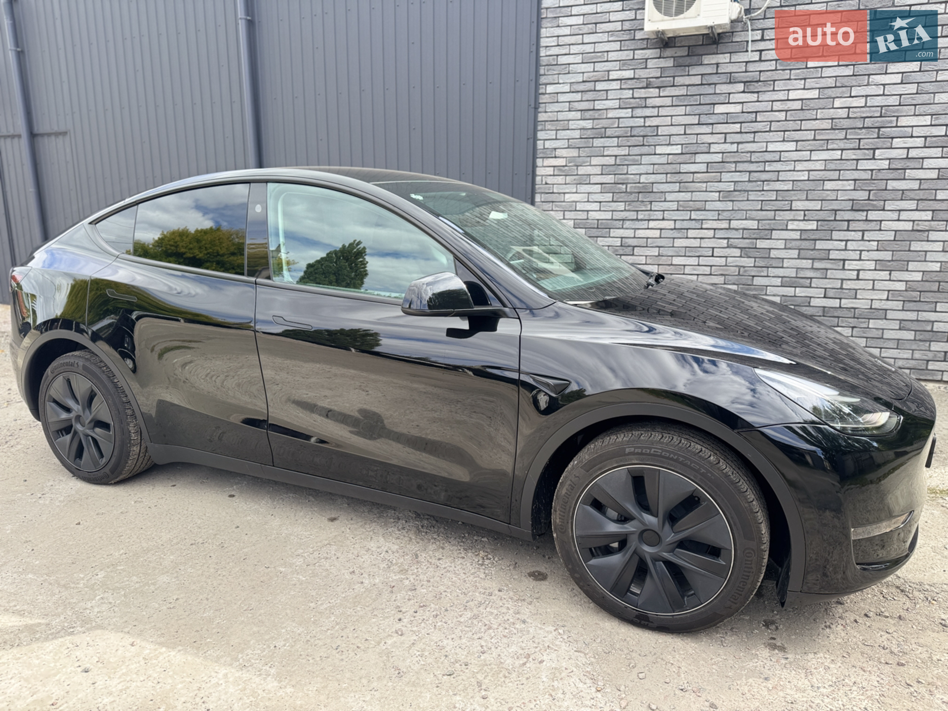 2024 Tesla Model Y - мініатюра 24