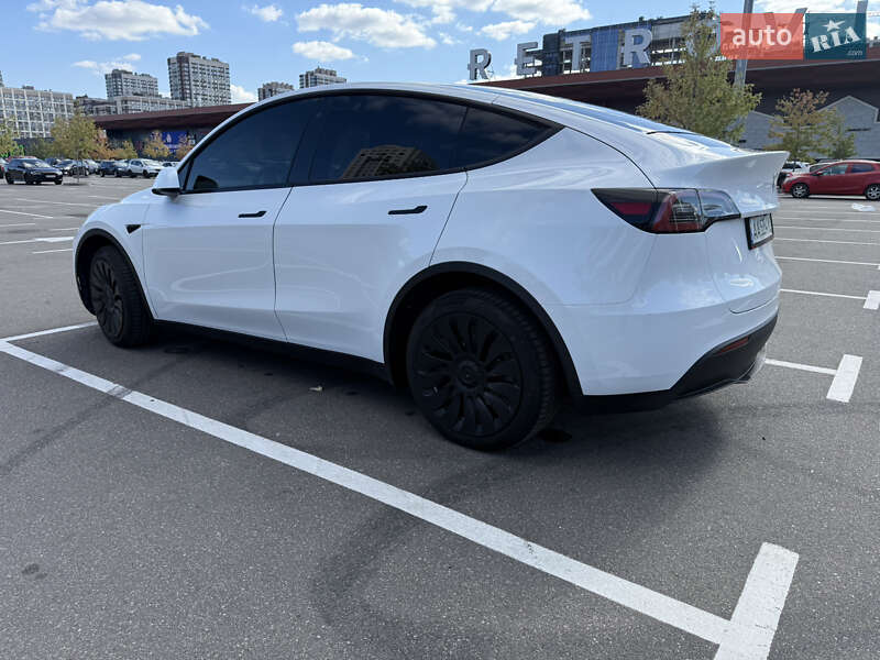 Позашляховик / Кросовер Tesla Model Y 2023 в Києві