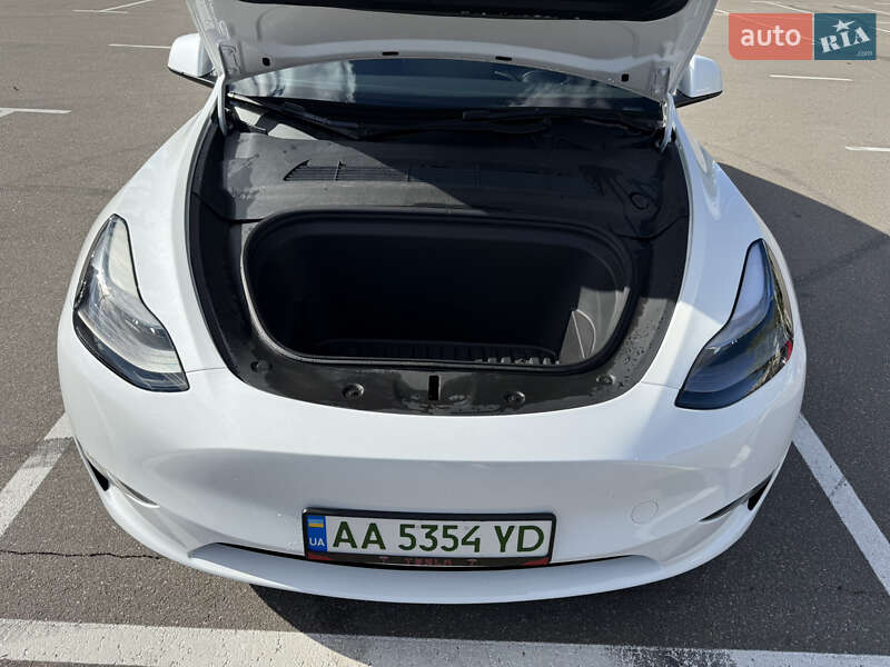 Позашляховик / Кросовер Tesla Model Y 2023 в Києві