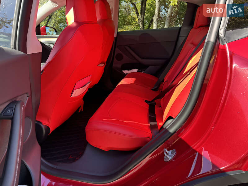 Внедорожник / Кроссовер Tesla Model Y 2022 в Днепре