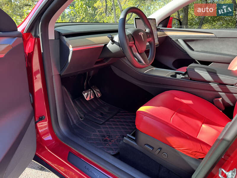 Внедорожник / Кроссовер Tesla Model Y 2022 в Днепре