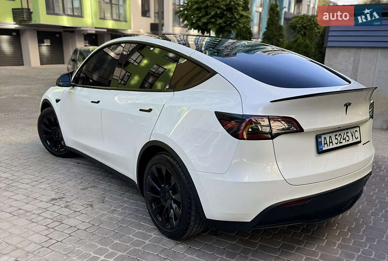 Позашляховик / Кросовер Tesla Model Y 2021 в Дніпрі