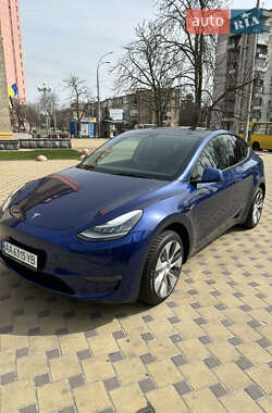 Внедорожник / Кроссовер Tesla Model Y 2021 в Киеве