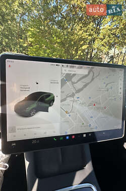 Позашляховик / Кросовер Tesla Model Y 2021 в 