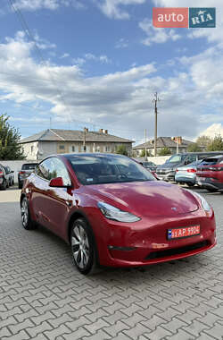 Позашляховик / Кросовер Tesla Model Y 2021 в 