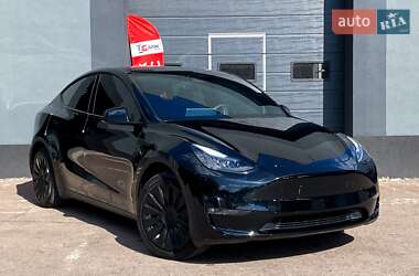 Внедорожник / Кроссовер Tesla Model Y 2023 в Киеве