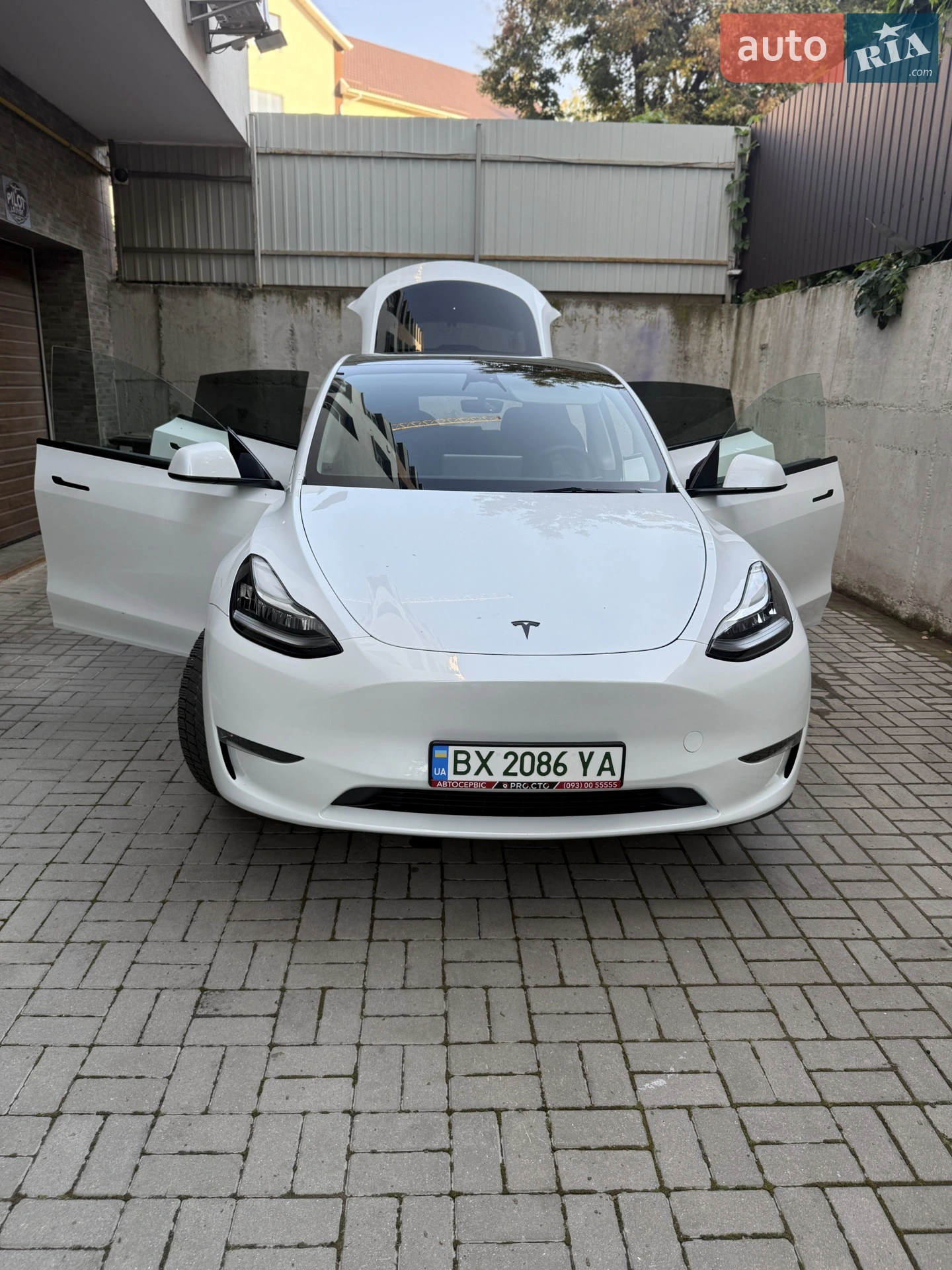 2023 Tesla Model Y - мініатюра 9