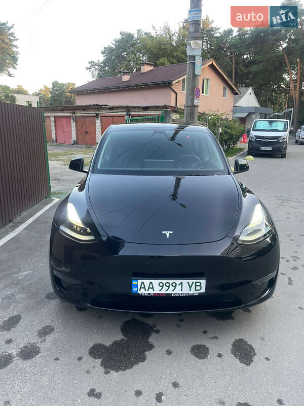 Позашляховик / Кросовер Tesla Model Y 2022 в Києві