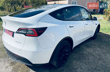 Внедорожник / Кроссовер Tesla Model Y 2021 в 