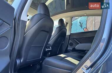 Позашляховик / Кросовер Tesla Model Y 2023 в 