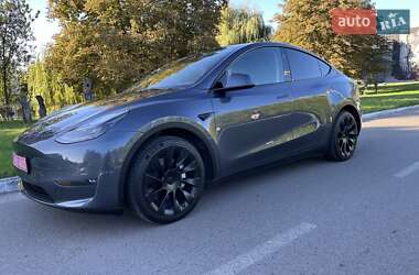 Позашляховик / Кросовер Tesla Model Y 2023 в 