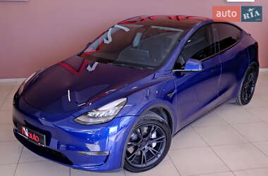 Внедорожник / Кроссовер Tesla Model Y 2021 в 