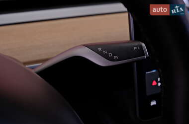 Внедорожник / Кроссовер Tesla Model Y 2021 в 