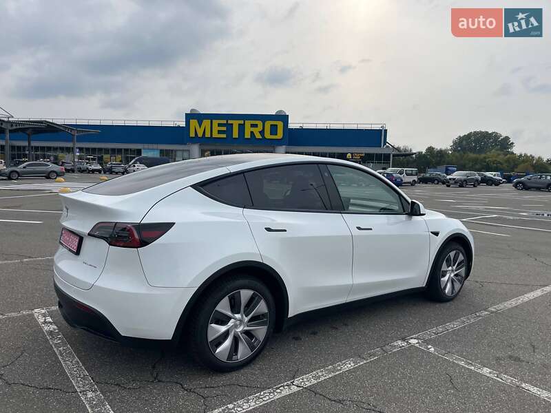 Позашляховик / Кросовер Tesla Model Y 2023 в Києві
