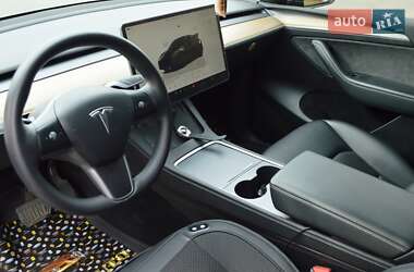 Внедорожник / Кроссовер Tesla Model Y 2022 в 