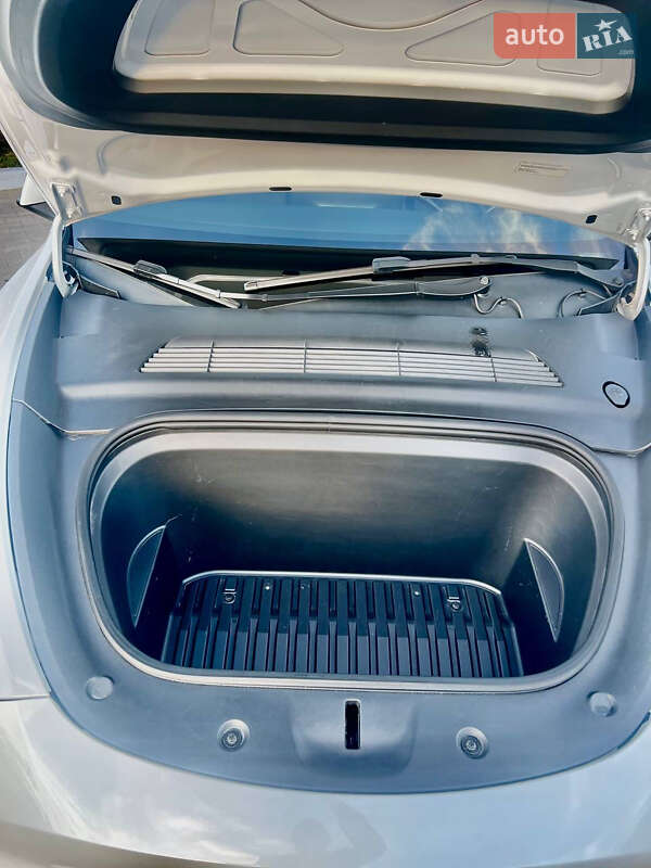 Внедорожник / Кроссовер Tesla Model Y 2022 в Одессе