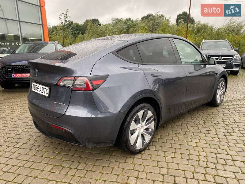 Позашляховик / Кросовер Tesla Model Y 2023 в Львові