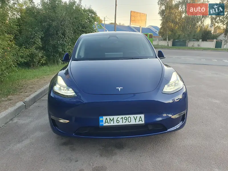 Tesla Model Y