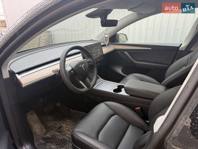 Внедорожник / Кроссовер Tesla Model Y 2024 в Хмельницком