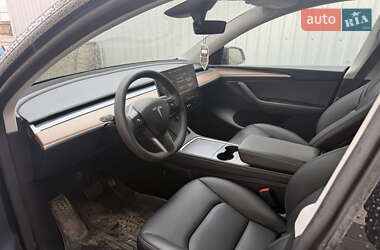 Позашляховик / Кросовер Tesla Model Y 2024 в 