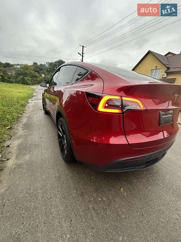 Внедорожник / Кроссовер Tesla Model Y 2024 в Львове