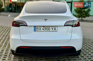 Внедорожник / Кроссовер Tesla Model Y 2024 в 