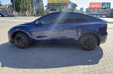 Позашляховик / Кросовер Tesla Model Y 2023 в 
