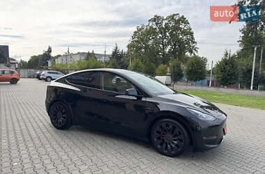 Позашляховик / Кросовер Tesla Model Y 2022 в 