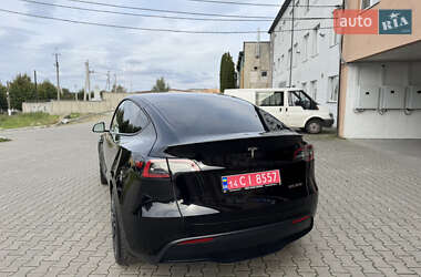 Позашляховик / Кросовер Tesla Model Y 2022 в 