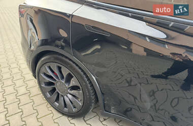 Позашляховик / Кросовер Tesla Model Y 2022 в 
