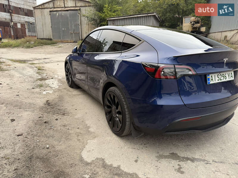 Внедорожник / Кроссовер Tesla Model Y 2023 в Запорожье
