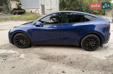Внедорожник / Кроссовер Tesla Model Y 2023 в 