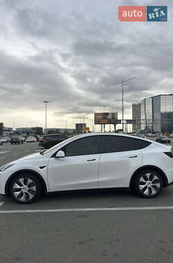 Внедорожник / Кроссовер Tesla Model Y 2021 в 