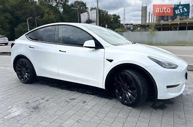 Позашляховик / Кросовер Tesla Model Y 2023 в 