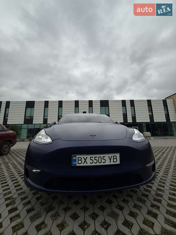 Внедорожник / Кроссовер Tesla Model Y 2021 в Хмельницком